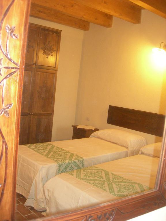Agriturismo Battaglia Villamassargia Szoba fotó