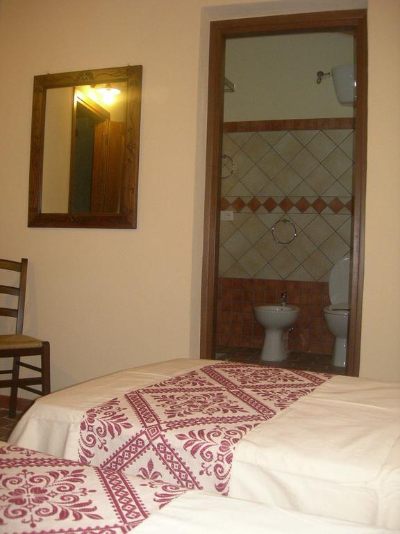 Agriturismo Battaglia Villamassargia Kültér fotó